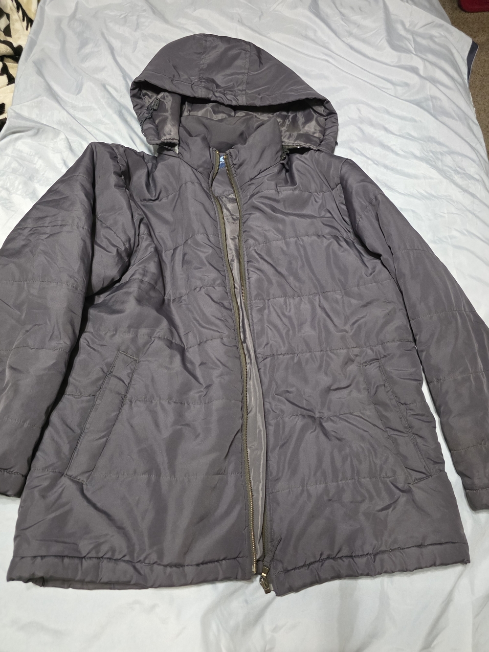 Women's Hooded Quilted Puffer Jacket - Gray